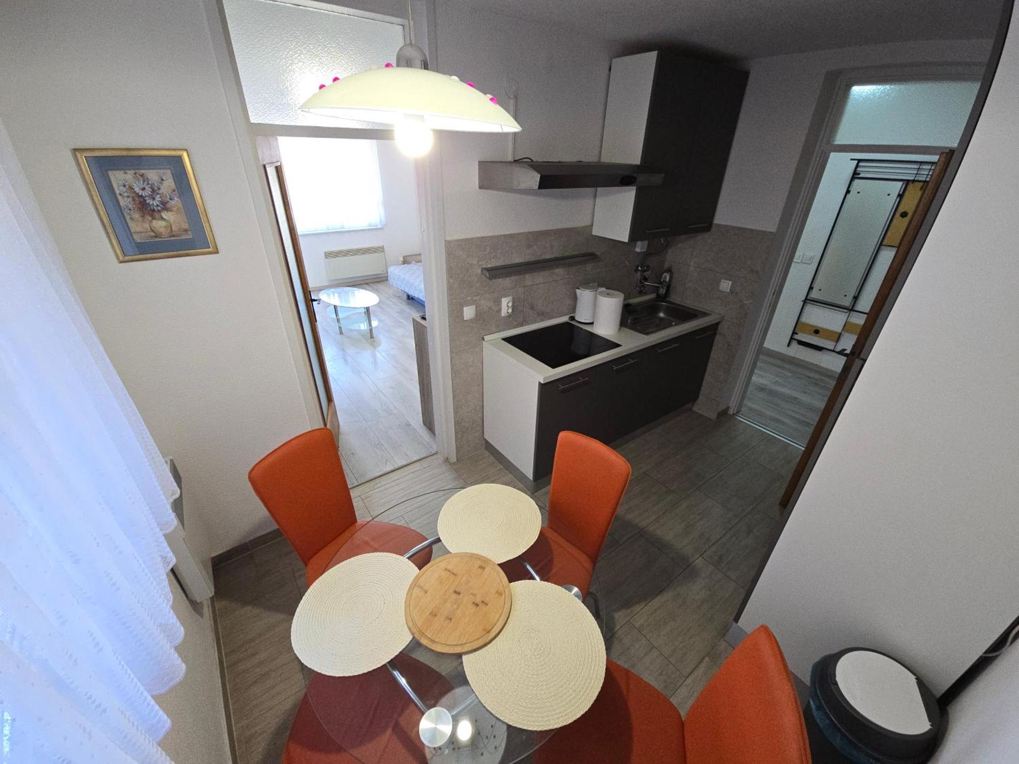 Apartman Valentic Vinkovci Eksteriør billede