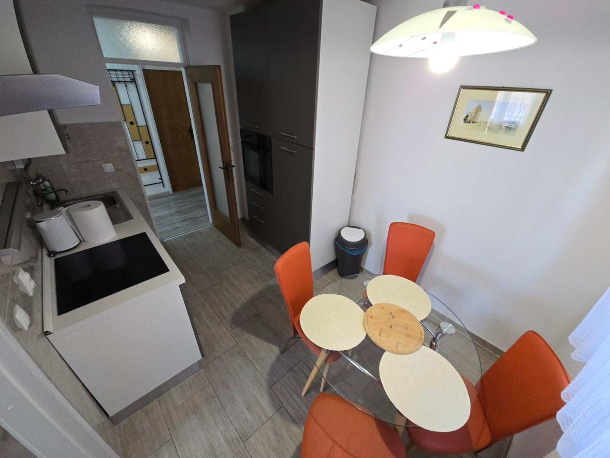 Apartman Valentic Vinkovci Eksteriør billede