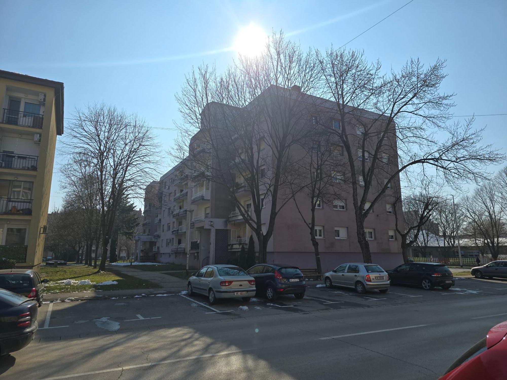 Apartman Valentic Vinkovci Eksteriør billede