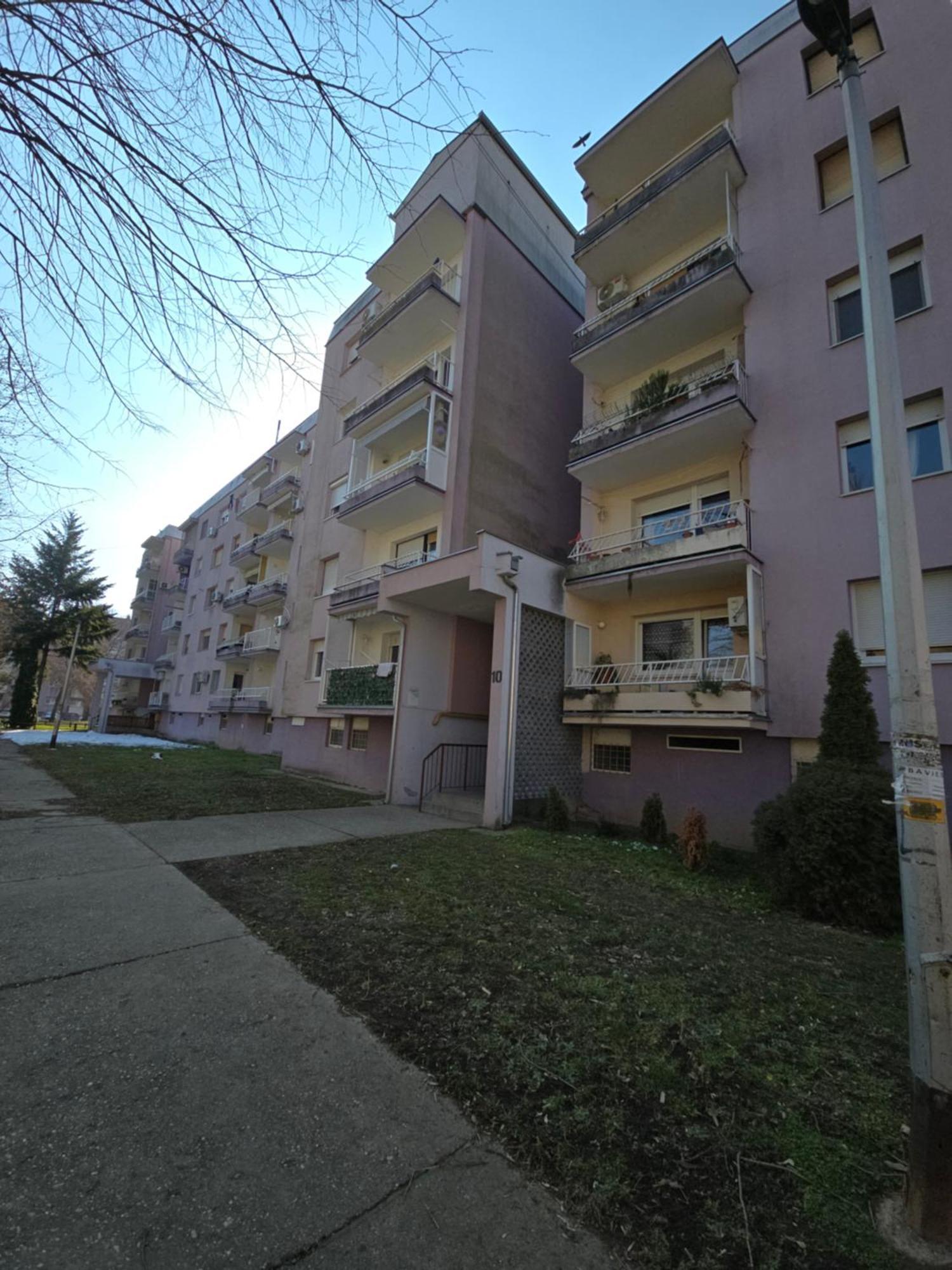 Apartman Valentic Vinkovci Eksteriør billede