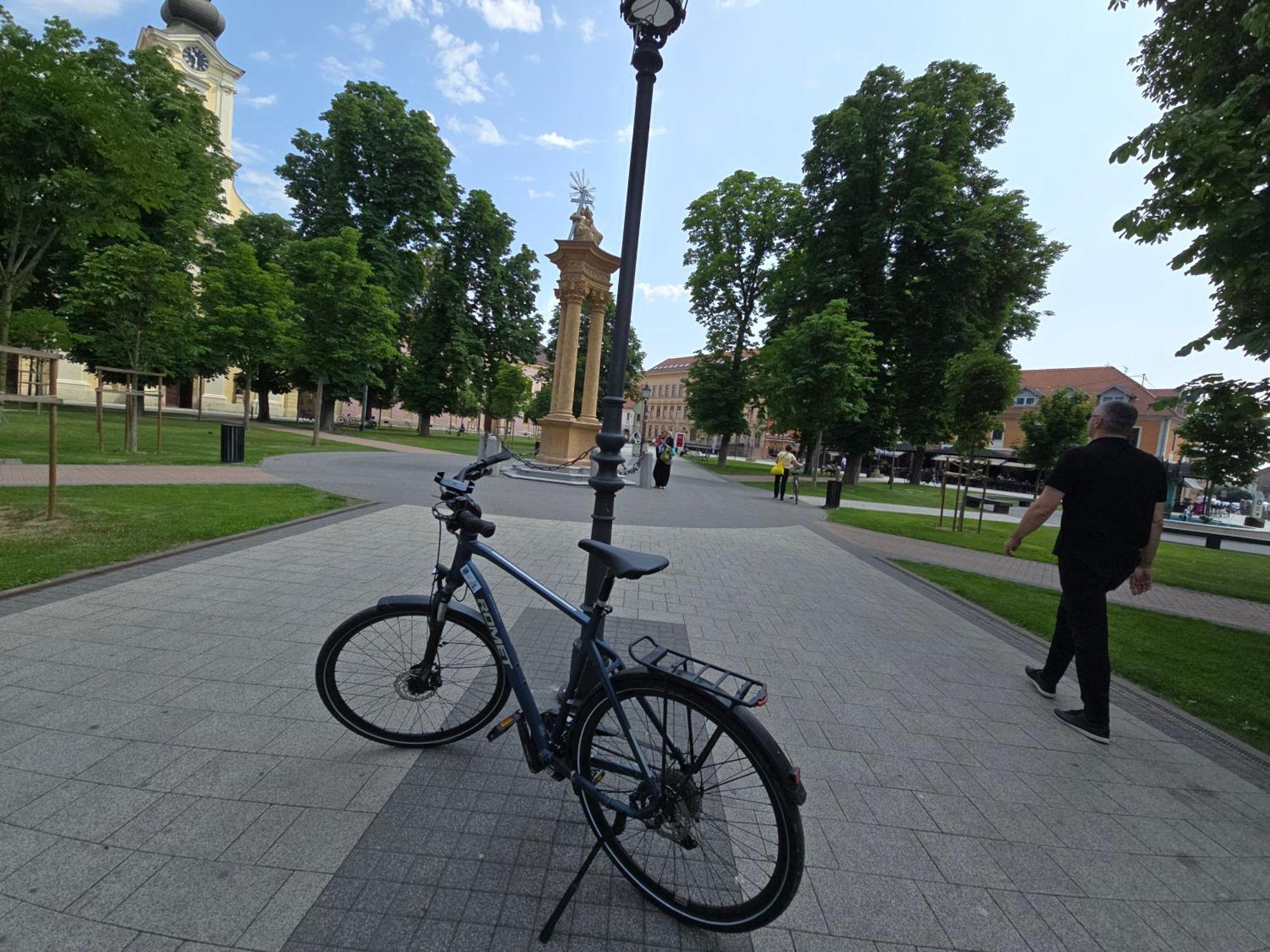 Apartman Valentic Vinkovci Eksteriør billede